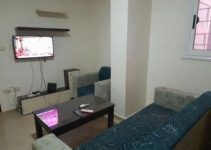 Yehia Apartmanhotel Gurdaka