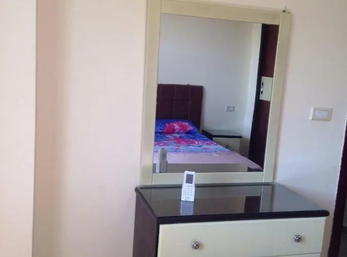 Yehia Apartmanhotel Gurdaka